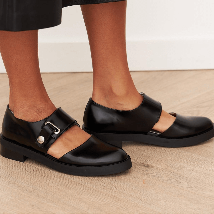 Low Heel Black Buckle Shoes