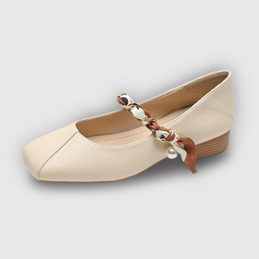 Pearl Design Low Heel Shoes