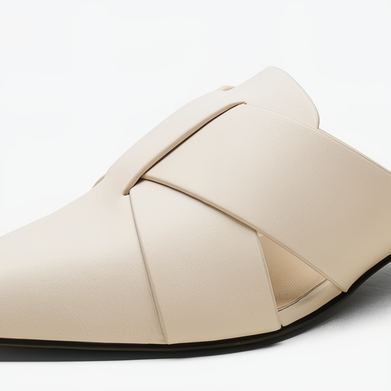 Pointed-Toe Low Heeled Sandals