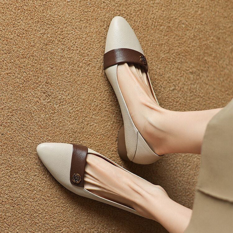 Design Pointed Toe Flats