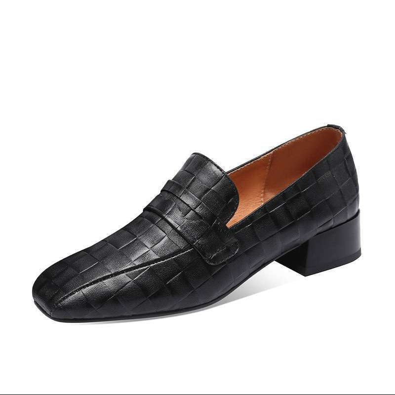 Heeled Pointed Toe Loafers