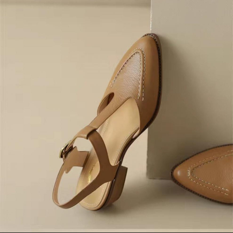 Wide Strap Buckle Shoes