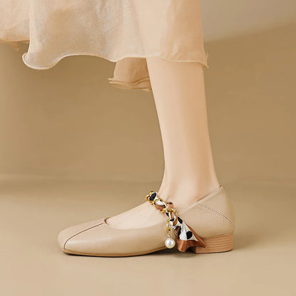 Pearl Design Low Heel Shoes
