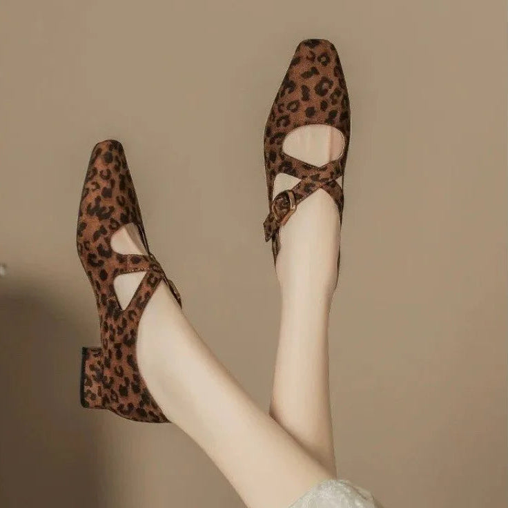 Low Heel Design Buckle Loafers