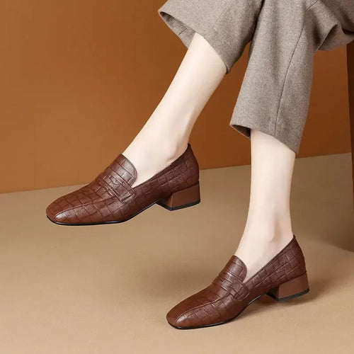 Heeled Pointed Toe Loafers