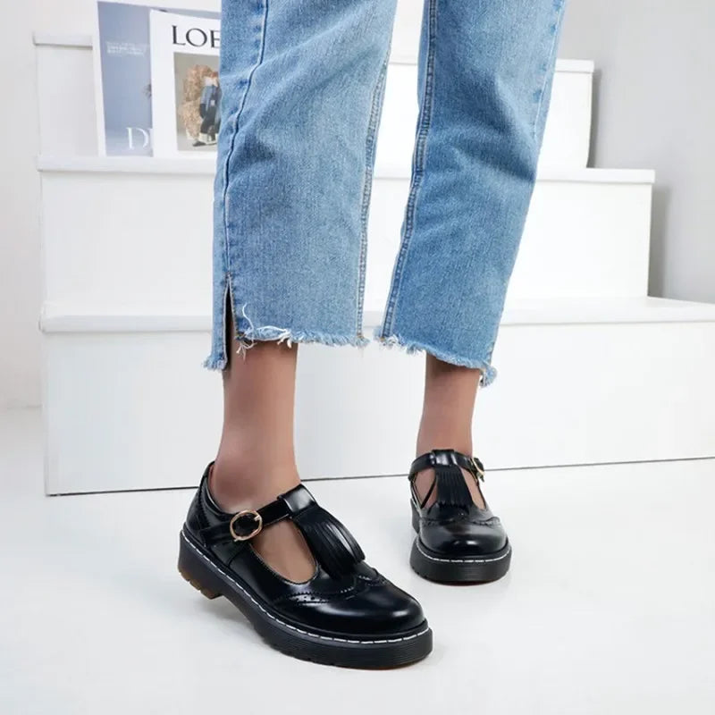 Fringe Cut Out Flower Brogue Shoes